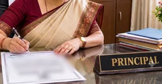 कानपुर GGIC में वित्तीय गड़बड़ी, प्रिंसिपल पर निलंबन की तलवार कानपुर GGIC में वित्तीय गड़बड़ी, प्रिंसिपल पर निलंबन की तलवार