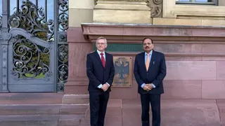 CJI सूर्यकांत का भारत-जर्मनी वाणिज्यिक मध्यस्थता पर जोर, आसान होगा विवाद समाधान CJI सूर्यकांत का भारत-जर्मनी वाणिज्यिक मध्यस्थता पर जोर, आसान होगा विवाद समाधान