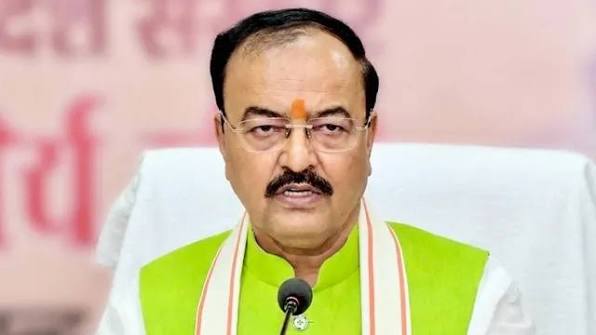 केशव मौर्य का अखिलेश यादव पर तंज, PDA रथ को बताया पंक्चर केशव मौर्य का अखिलेश यादव पर तंज, PDA रथ को बताया पंक्चर