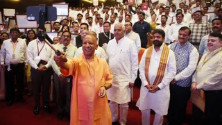 CM योगी के सामने नवचयनित अभ्यर्थियों ने साझा किए अनुभव